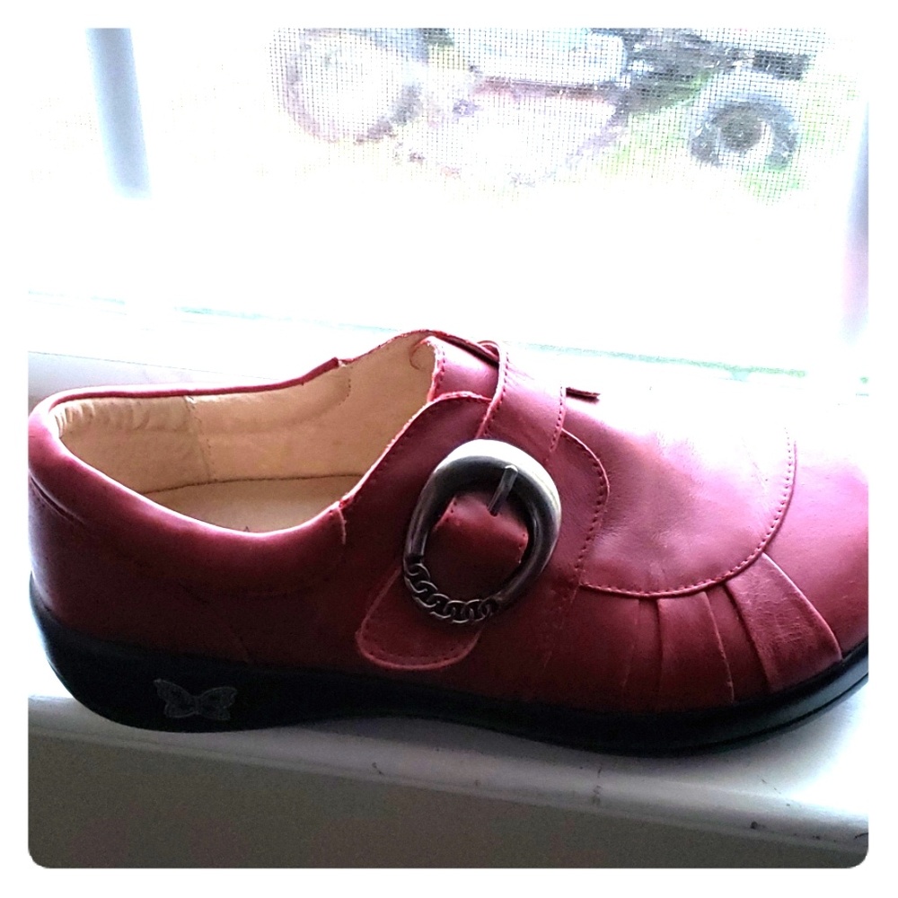 Algeria shoes